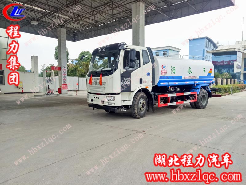 2019/06/27/，胡總在程力集團自提一輛14方解放J6灑水車，單號：25199/70129