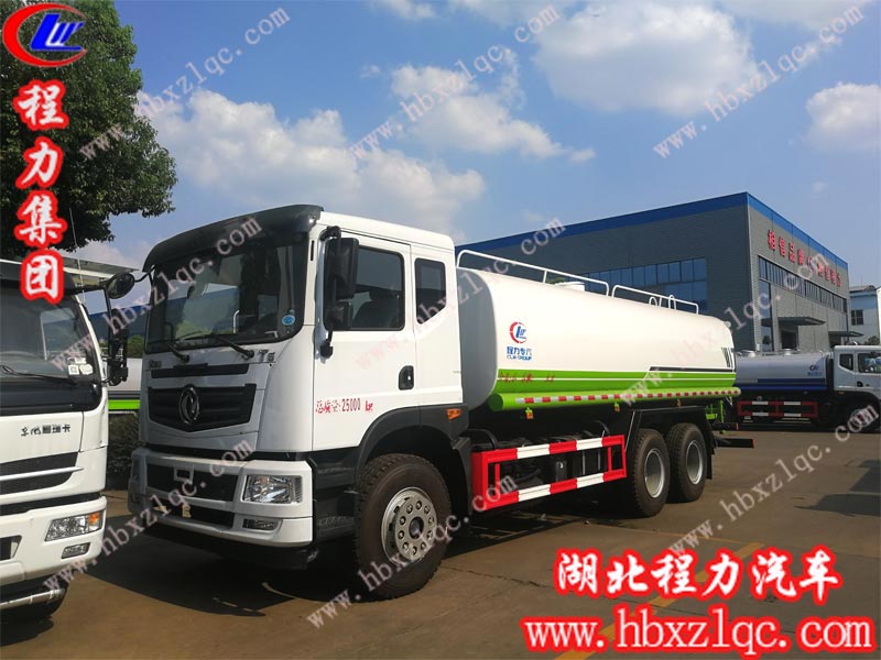 程力集團(tuán)東風(fēng)T5灑水車，后雙橋里面的精品灑水車