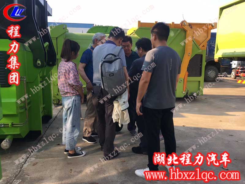 雄赳赳、氣昂昂、跨過太平洋——湖北程力集團聯(lián)體壓縮垃圾站出口韓國啦