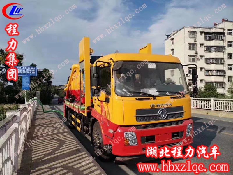 程力集團東風(fēng)天錦新一代羅茨吸污機組試車