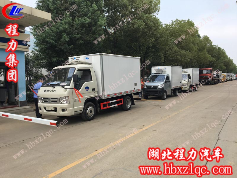 2019/10/08 西昌涼山高總在湖北程力集團(tuán)訂購(gòu)了三臺(tái)藍(lán)牌冷藏車(chē)，單號(hào)80107/80109