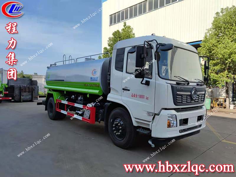 程力集團(tuán)東風(fēng)天錦灑水車重拳出擊，支持荊州市政建設(shè)工程